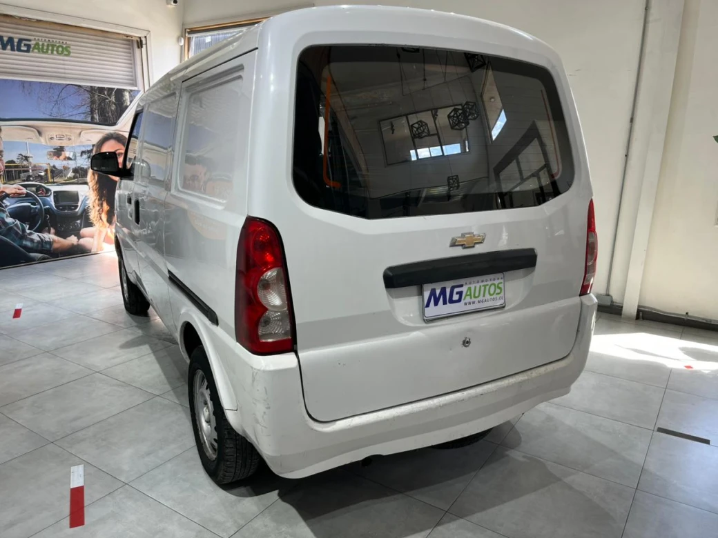 imagen 0 de vehiculo con id 2132